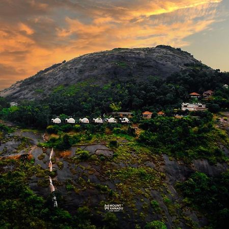 เมาน์ ซานาดู รีสอร์ต Hotel Ambalavayal ภายนอก รูปภาพ