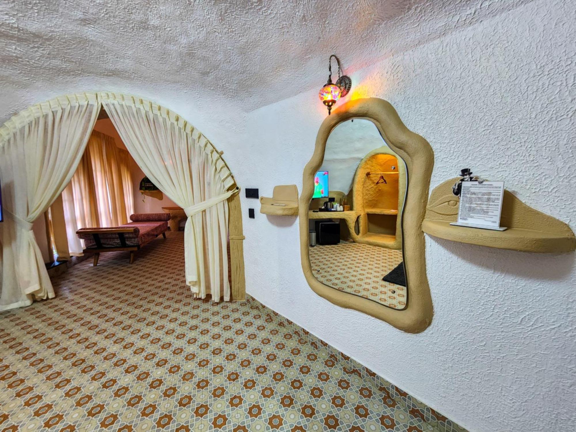 เมาน์ ซานาดู รีสอร์ต Hotel Ambalavayal ภายนอก รูปภาพ