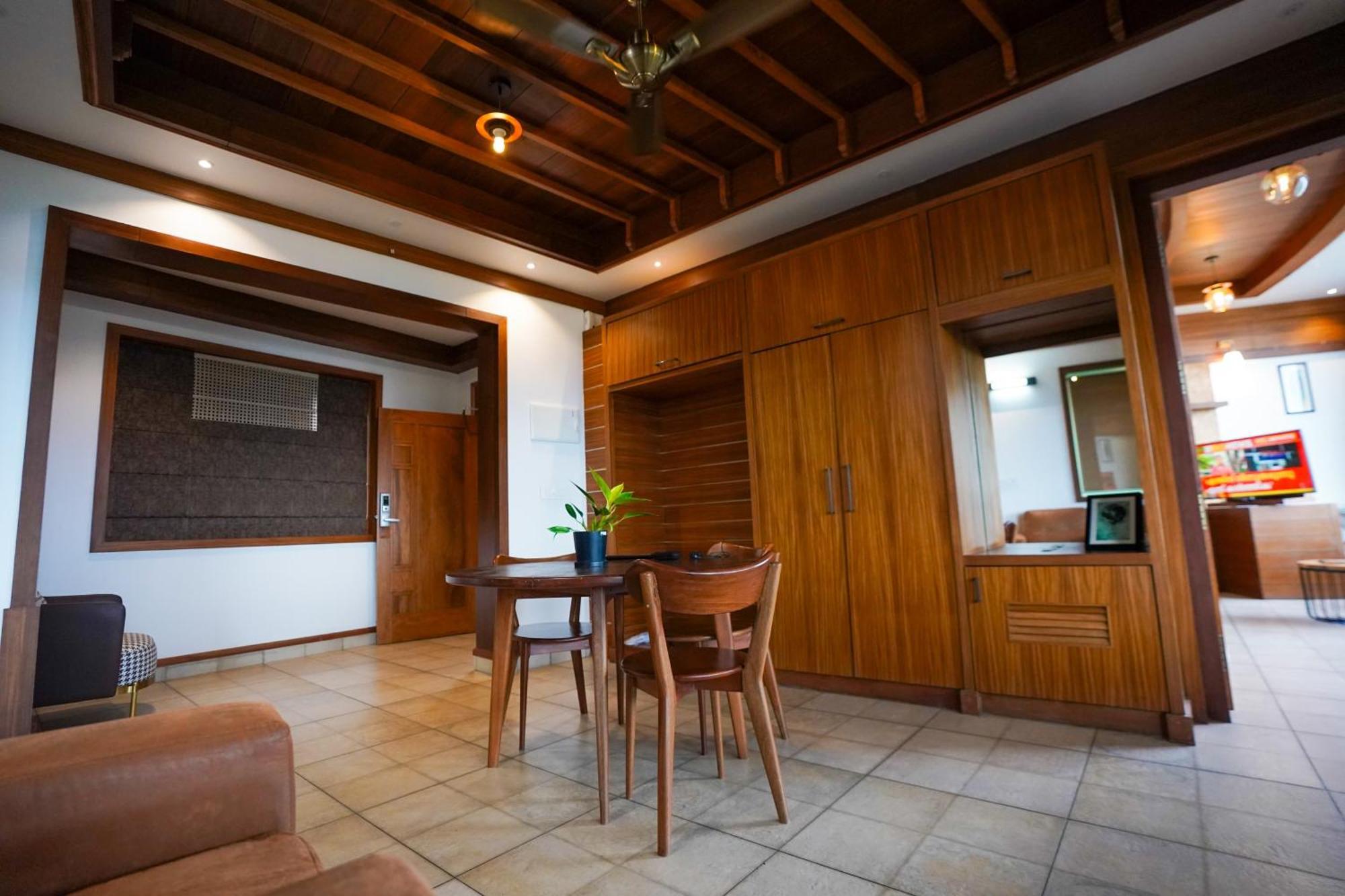 เมาน์ ซานาดู รีสอร์ต Hotel Ambalavayal ภายนอก รูปภาพ