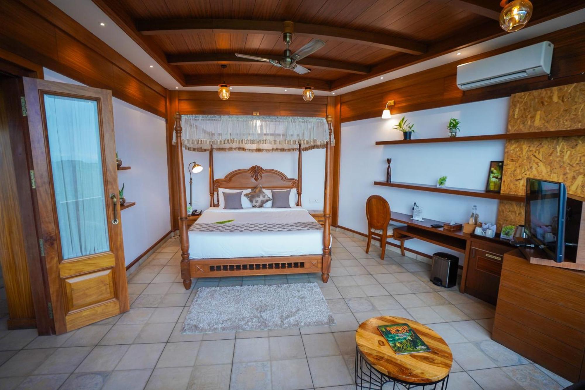 เมาน์ ซานาดู รีสอร์ต Hotel Ambalavayal ภายนอก รูปภาพ