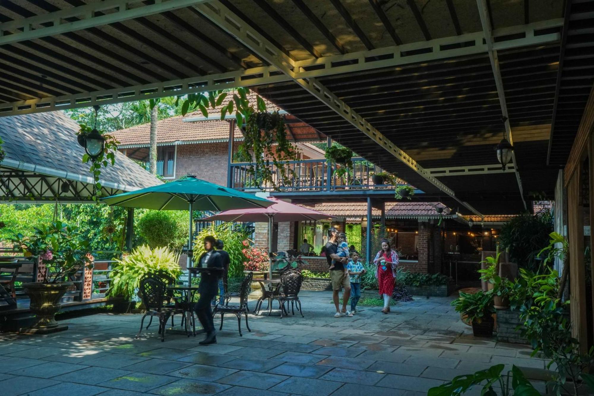 เมาน์ ซานาดู รีสอร์ต Hotel Ambalavayal ภายนอก รูปภาพ