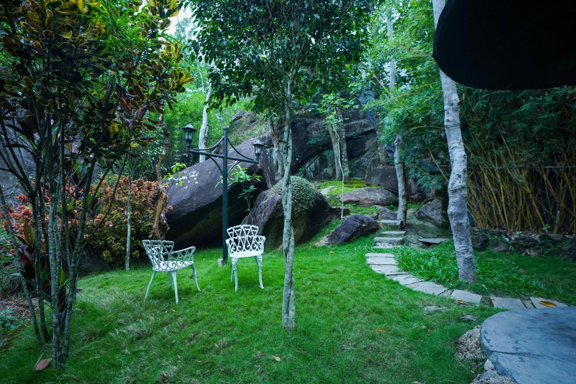 เมาน์ ซานาดู รีสอร์ต Hotel Ambalavayal ภายนอก รูปภาพ