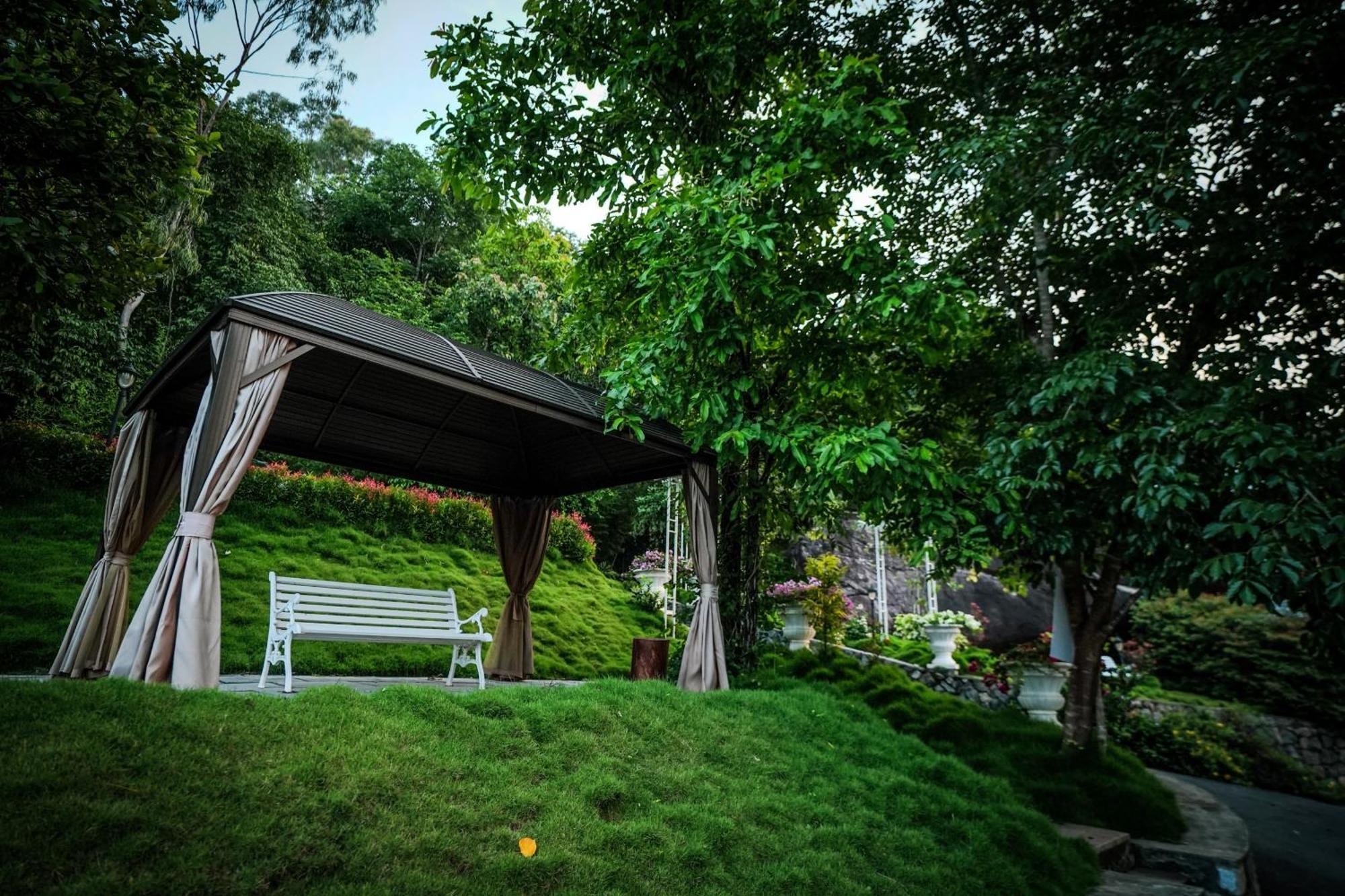 เมาน์ ซานาดู รีสอร์ต Hotel Ambalavayal ภายนอก รูปภาพ