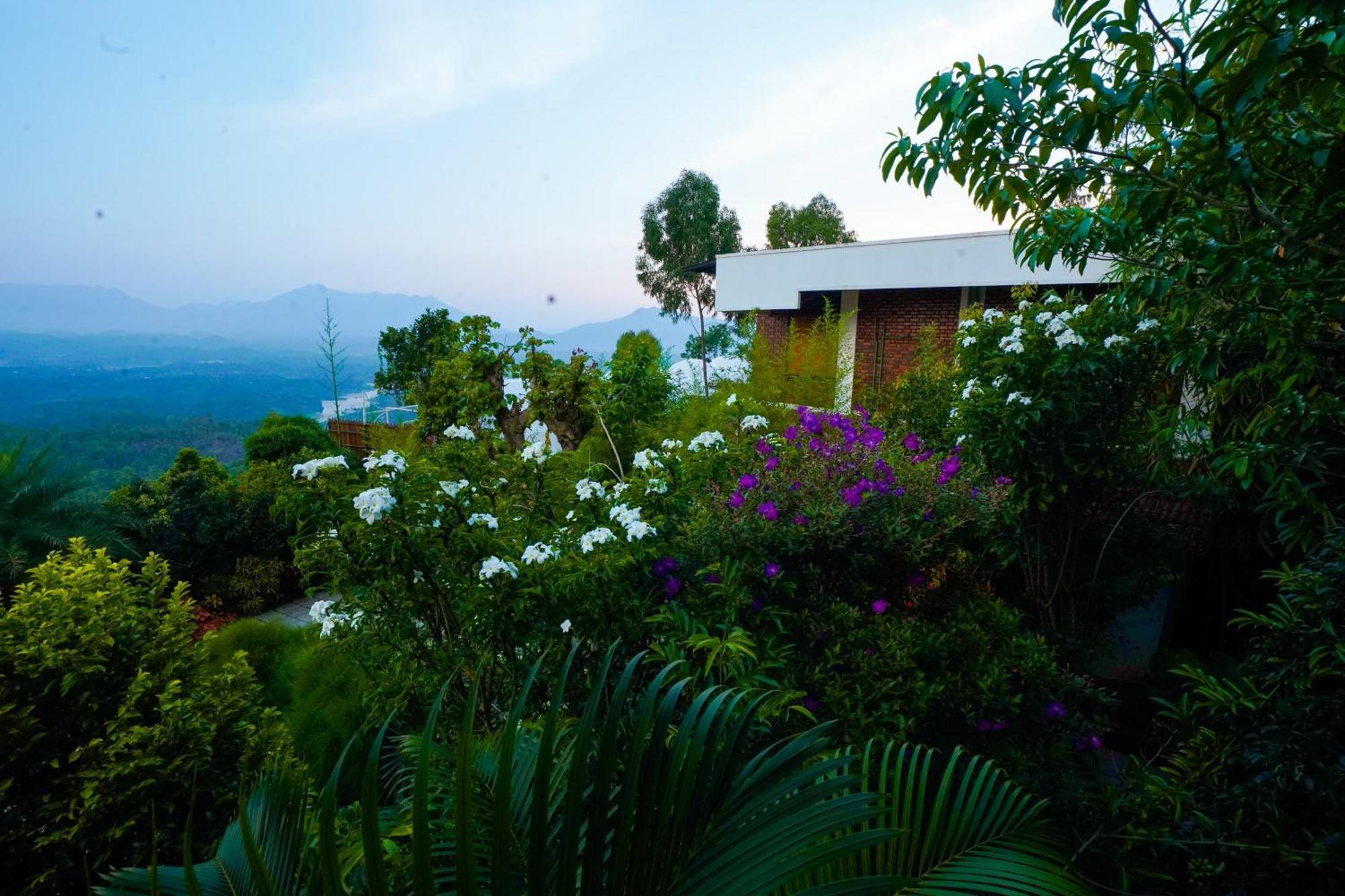 เมาน์ ซานาดู รีสอร์ต Hotel Ambalavayal ภายนอก รูปภาพ